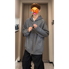 深灰色