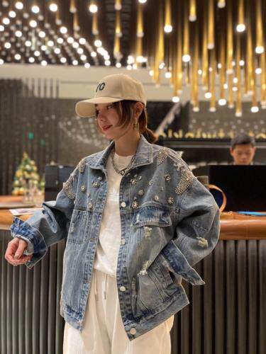 手工订珠牛仔外套，女装，跳跳谷