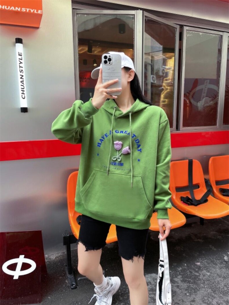 现货秋季新款:时尚休闲特殊工艺戴帽卫衣，女装卫衣/绒衫，泽妤