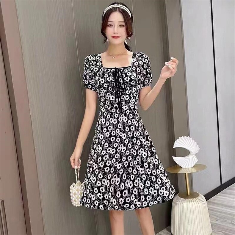 新款连衣裙，四个尺码，两色，女装连衣裙，依柏璐(1F)