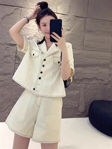 弹力牛仔套装图片
