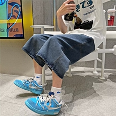 蓝色