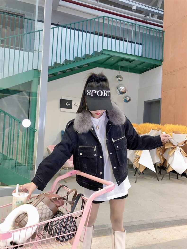 爆版简单款狐狸毛牛仔外套非常好卖，其它，金地雪