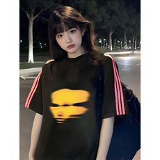 抖音得物品质二开240克宽松纯棉美式潮牌印花三条杠中性风短袖T恤，男装T恤，电商A486-1
