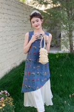 蓝色设计刺绣印花绝美背心长裙新款森系显瘦气质假两件连衣裙女夏，女装连衣裙，2C115
