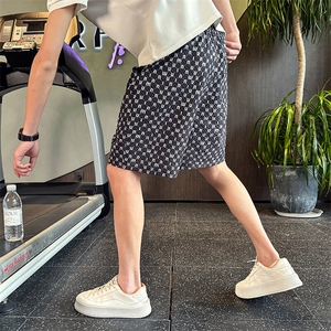 D25069-P45 夏季新款男士短裤男潮流宽松直筒休闲沙滩裤五分裤图片