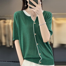 绿色