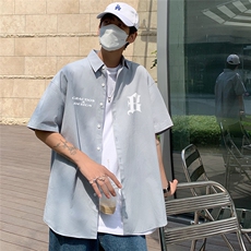 浅蓝色