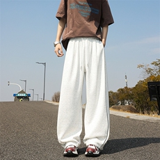 灰色