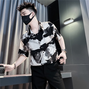 301C-CS21-P58控78痞帅高级感衬衫男薄款短袖印花社会小伙店主风图片