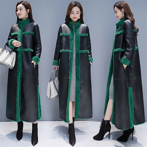 加厚保暖舒适修身显瘦纯色长款棉服冬季新款皮毛一体外套女图片