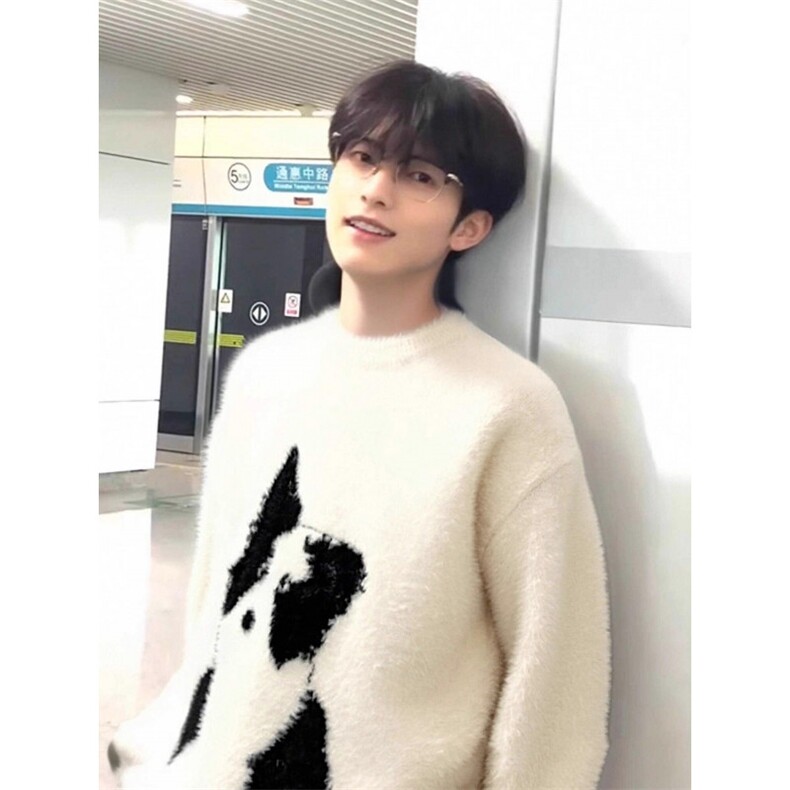1506-1/MZ111/P52美式卡通小狗套头毛衣男冬季仿貂毛圆领针织衫图片