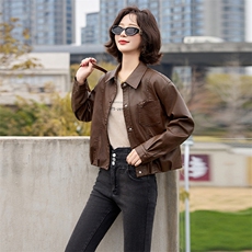 2025春秋季新款皮衣外套女pu皮翻领短款上衣拉链高级感机车服夹克，女装皮衣，美拉德工厂直营店