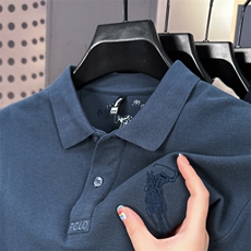 宝蓝色