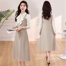 现货2025年春换新季新金典时尚甜美收腰显瘦假两件拼色连衣裙女装，女装连衣裙，艾贝斯