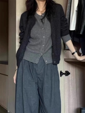 美丽诺羊毛开衫女秋冬灰色假两件针织衫高级感老钱风毛衣外套，女装羊毛衫，千御纺羊绒