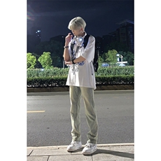 黄泥色