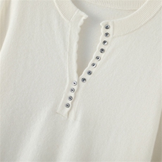 2025年秋季时尚百搭简约单排扣水滴领，女装羊绒衫，东业羊绒