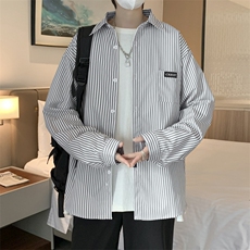 灰色