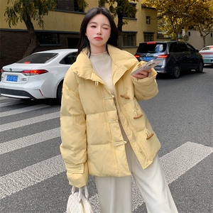 立领奶黄色牛角扣羽绒服女冬季2025新款温柔风奶乎乎爆款高级感图片