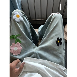1014-1-kz322-P50-花朵刺绣微喇牛仔裤欧美hiphop炸街裤子男