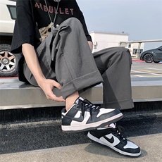 灰绿色
