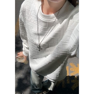 白色不规则肌理感卫衣男秋季美式cleanfit复古长袖T恤情侣打底衫,白色短蕾丝袜日常搭配图片