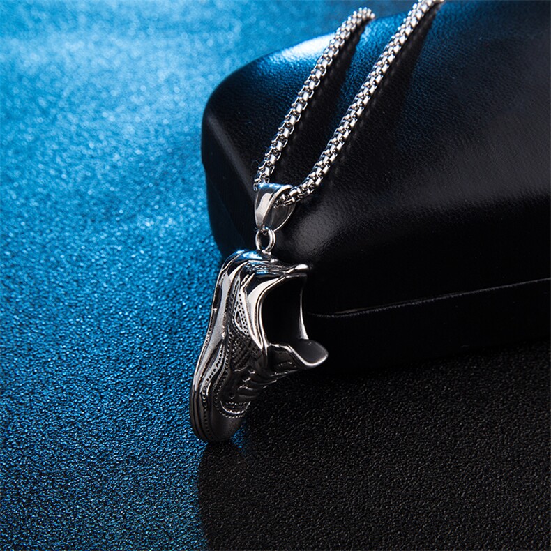 礼盒装个性运动鞋钛钢吊坠情侣项链生日礼物创意球鞋吊坠，项链，星座510A-1