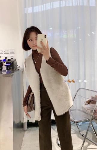 现货冬款工艺皮毛一体毛毛马甲,女装马甲,涵美人