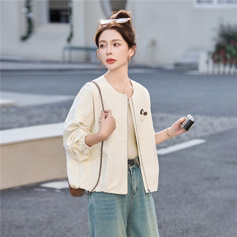 短款外套女2026春季新款圆领宽松小个子百搭休闲夹克上衣,女装短外套,恋慕依尚