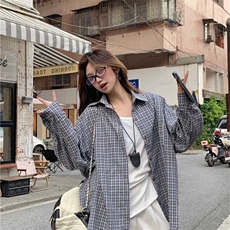蓝色