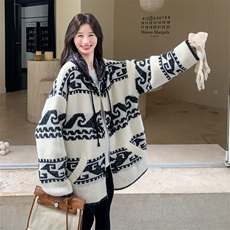 新品外套，女装针织衫/毛衣，浙宝290（原306）