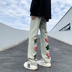 泥黄色