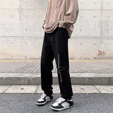 黑色