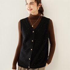 2025夏秋新款羊绒衫女100纯山羊绒叠穿V领针织开衫简约复古背心，女装马甲，万品羊绒
