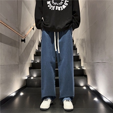 深蓝色