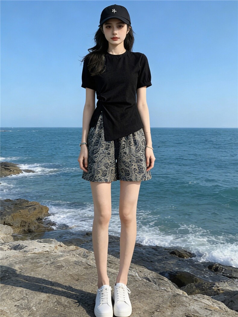 高级感时尚潮流套装女夏新款显瘦圆领开叉上衣阔腿提花短裤两件套,女装套装/套裙,江南