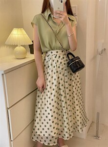 衬衫?波点半裙图片