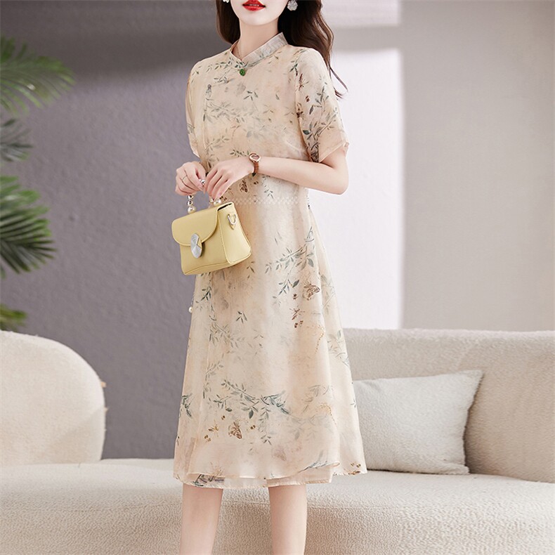 2024夏装连衣裙,女装连衣裙,伊航服饰