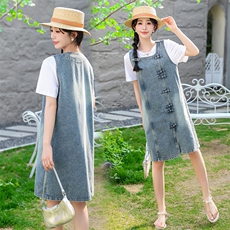 新中式盘扣牛仔裙女方领连衣裙2024夏新款无袖背心裙时尚减龄裙子，女装连衣裙，潮流依族