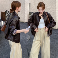 咖色格子拼接皮衣外套女秋季2025新款韩版宽松显瘦夹克上衣，女装短外套，纯色衣恋