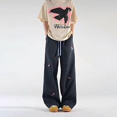 藏青色