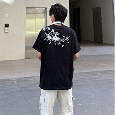 黑色