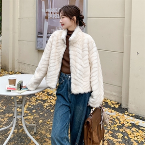 210-7703-P185-K258仿水貂高端皮毛一体2025年冬季女图片
