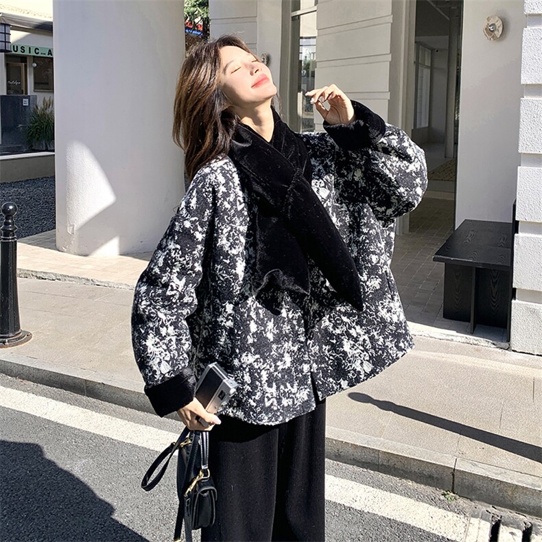 现货：冬季新款新中式印花高级感风圆领羽绒服（90白鸭绒）,女装羽绒服,2C135