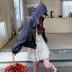 藏青色甜酷减龄设计感连帽冲锋衣夹克外套女2025秋季新款又酷又飒图片