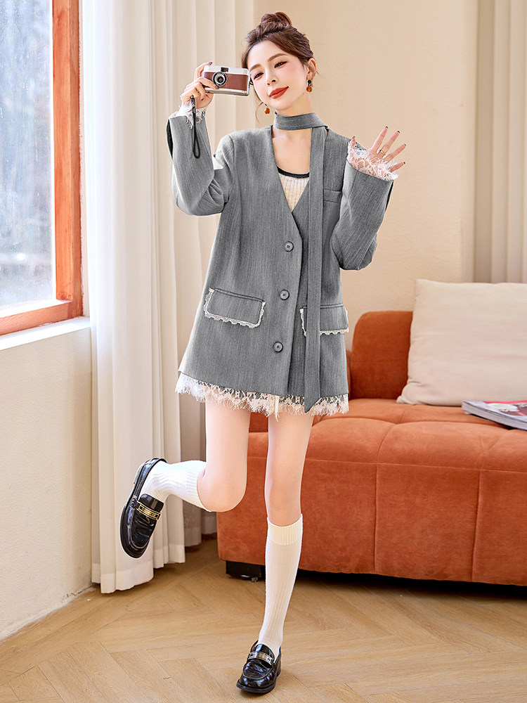小香风蕾丝拼接西装外套女春秋2025新款小个子灰色西服慵懒风气质,女装西装,妙形