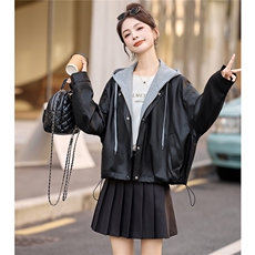 假两件套PU皮连帽短外套女秋季2025新款小个子宽松休闲复古皮夹克，女装皮衣，牡丹诺