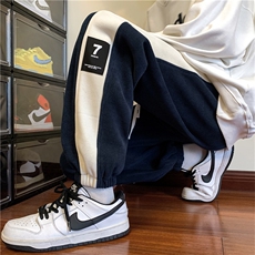 藏青色