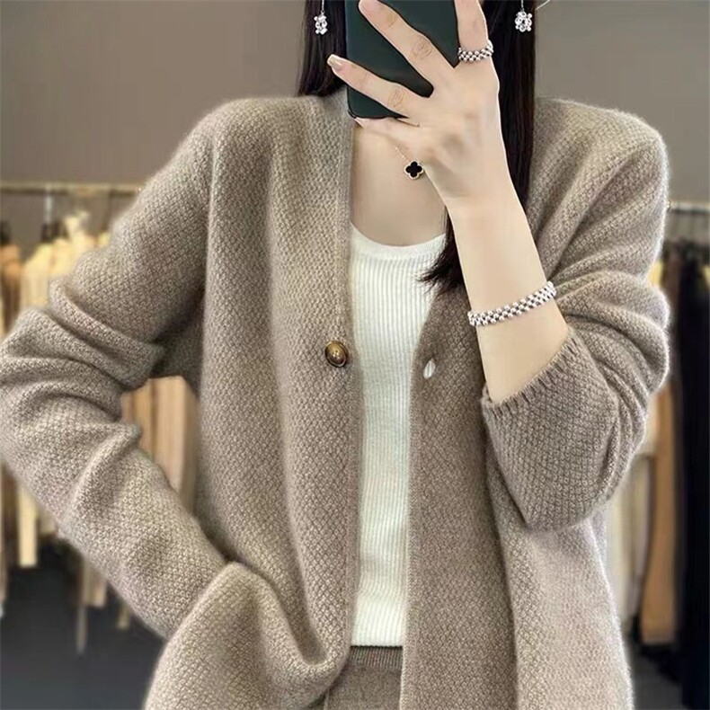 开衫女一粒扣V领秋冬慵懒软糯休闲宽松保暖针织衫,针织衫/毛衣,萱芳婷羊绒